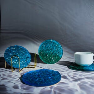 Ocean Resin Coaster Set with Holder – Blue & Green Water Texture Drink Coasters – Coastal Home Decor, Handmade Gift